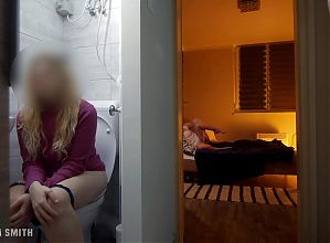 Peeking stepbro and his girlfriend giving head from the toilet ðŸ‘€