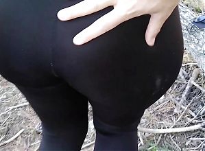 RISKY PUBLIC BLOW JOB POV AND FLASHING TITS IN THE FOREST